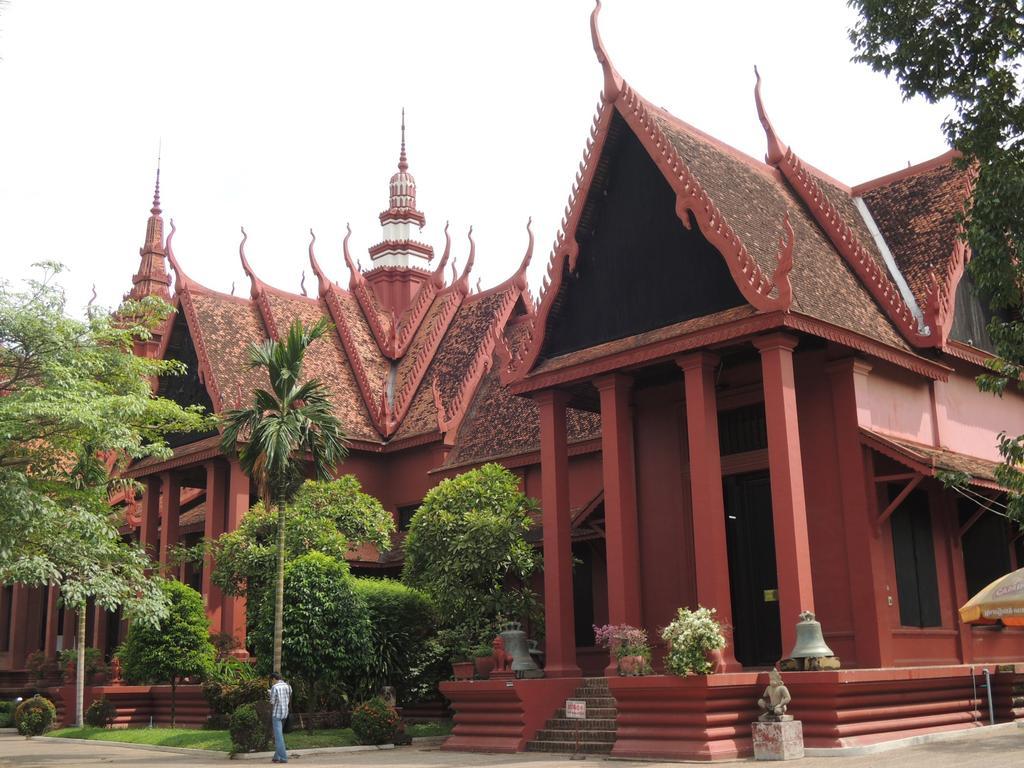 Discovery Hotel Phnom Penh Exterior foto