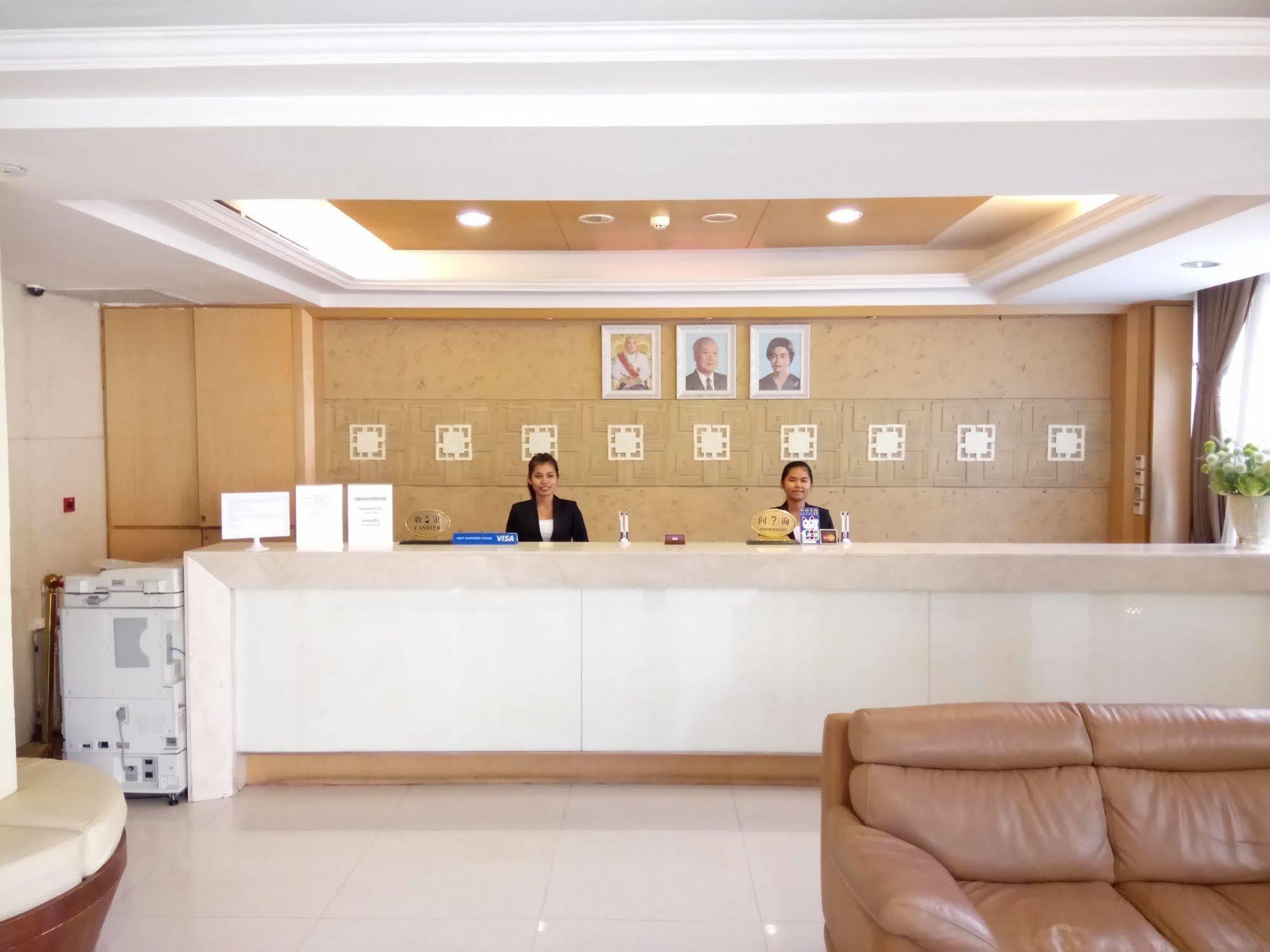 Discovery Hotel Phnom Penh Exterior foto